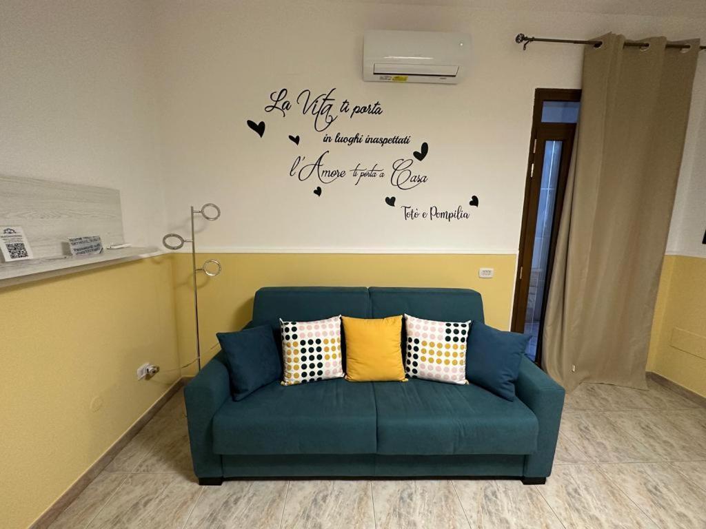 Casa Vacanze Campi Salentina Екстер'єр фото