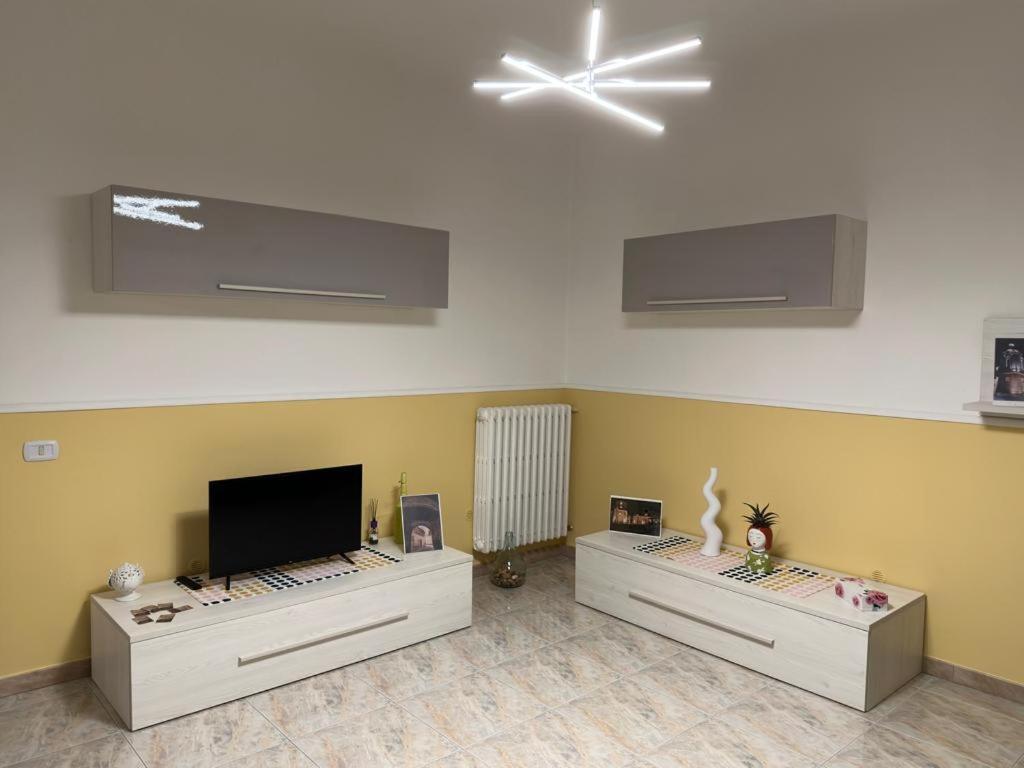 Casa Vacanze Campi Salentina Екстер'єр фото