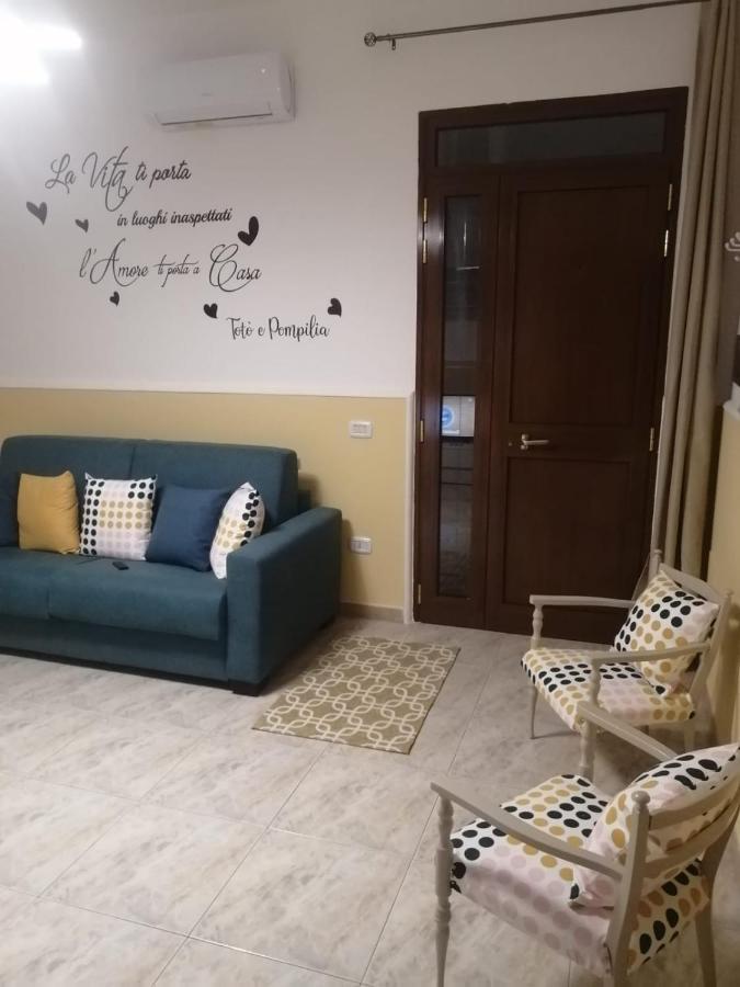 Casa Vacanze Campi Salentina Екстер'єр фото
