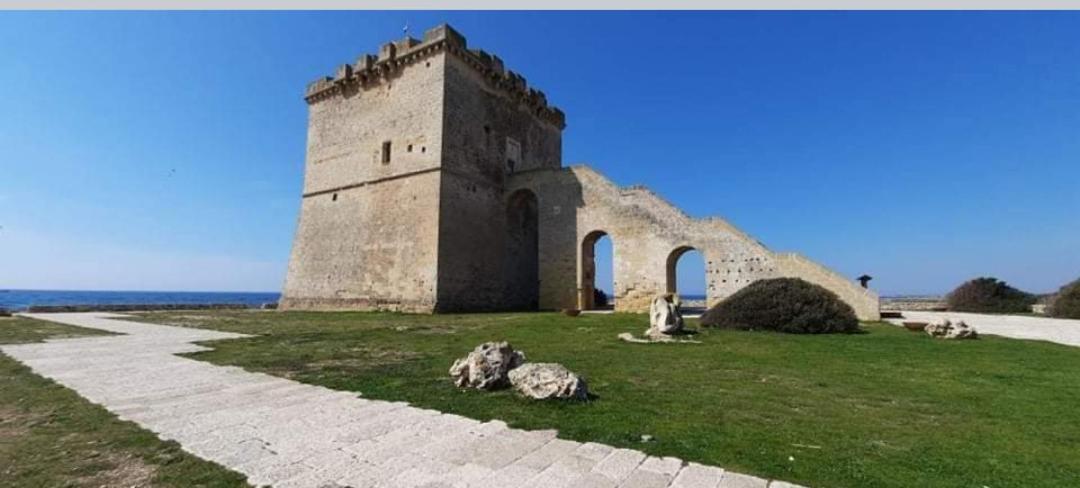 Casa Vacanze Campi Salentina Екстер'єр фото