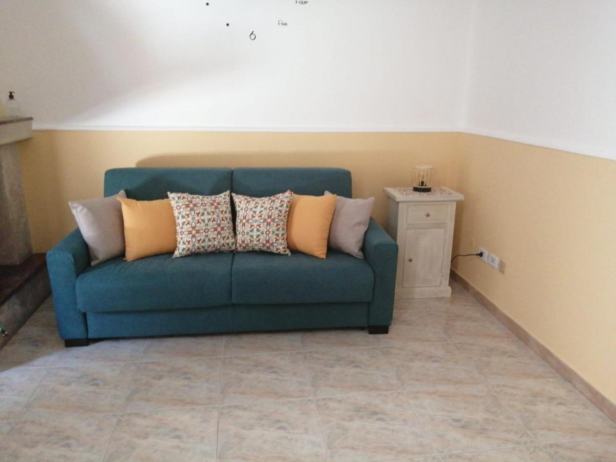 Casa Vacanze Campi Salentina Екстер'єр фото